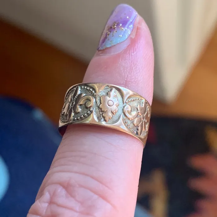 Rings Engraved Flower Band 10k Gold Antique Love Vintage Paris